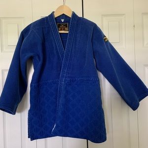 blue mizuno size 2 judo gi top and bottoms